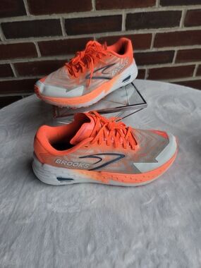 Brooks Catamount Trail Running Shoes Gray Orange Women’s 10.5